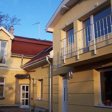 Akacia Apartment - Free Inside Parking, 2 Bedrooms, Garden, Next To Centre Budapest Exteriör bild